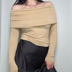 Tan off the shoulder top #tan #offtheshoulder